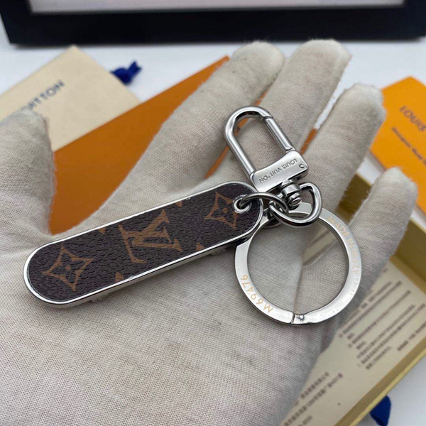 ブランドキーホルダー内部構造